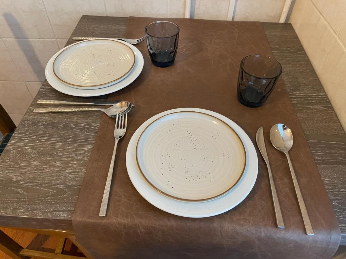 Appartement 2 Chambres Avec Parking Prive Gratuit ديجون المظهر الخارجي الصورة